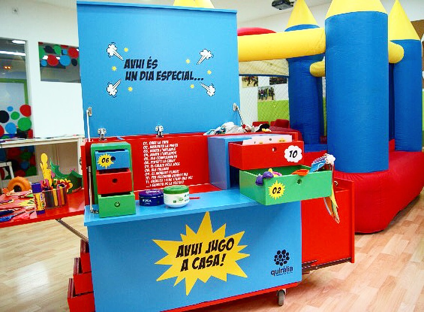 AVUI JUGO A CASA! CAIXA DE JOC PER A LES FAMÍLIES